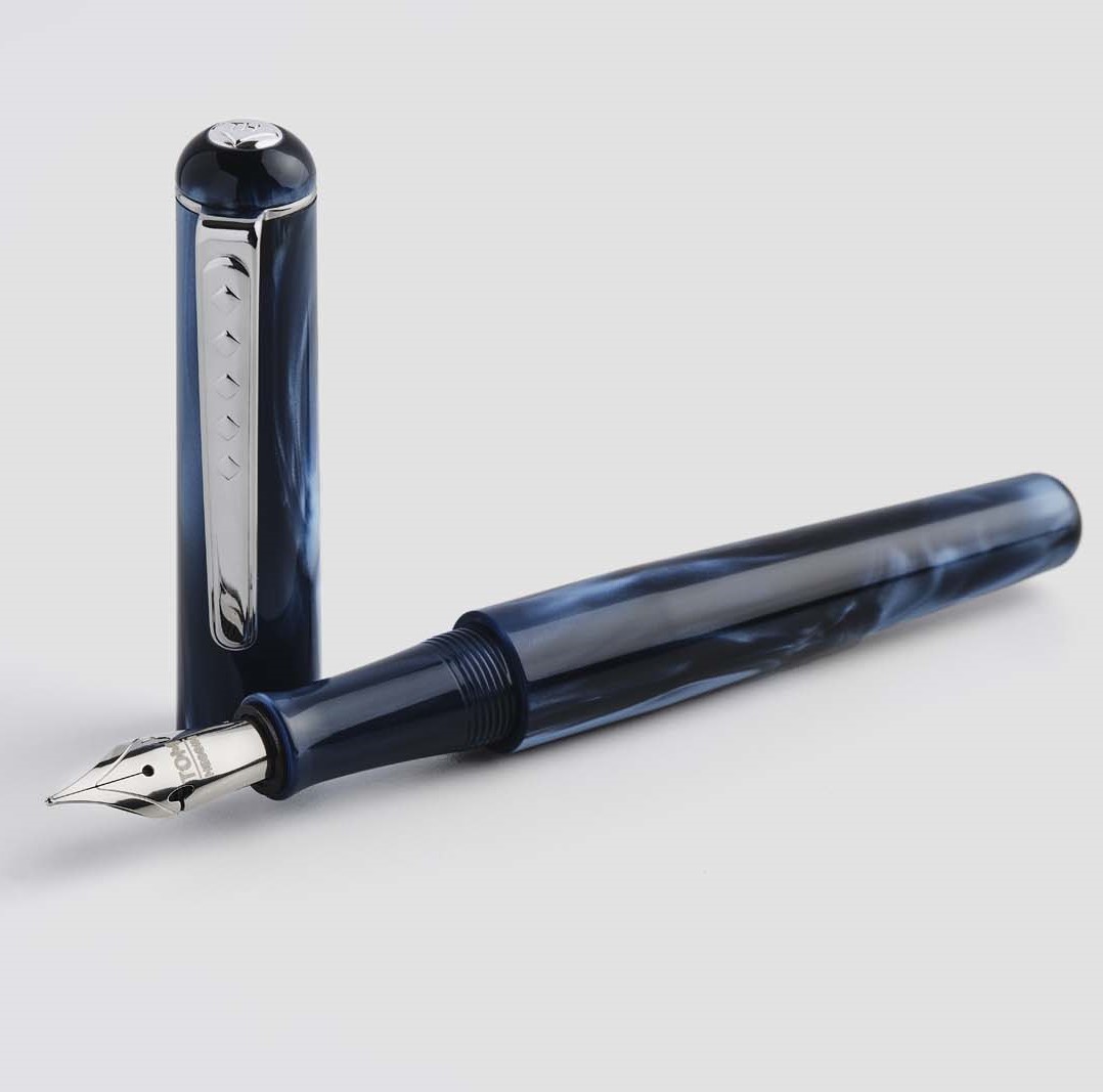 Signature Blue Tom Hessin fountain pen